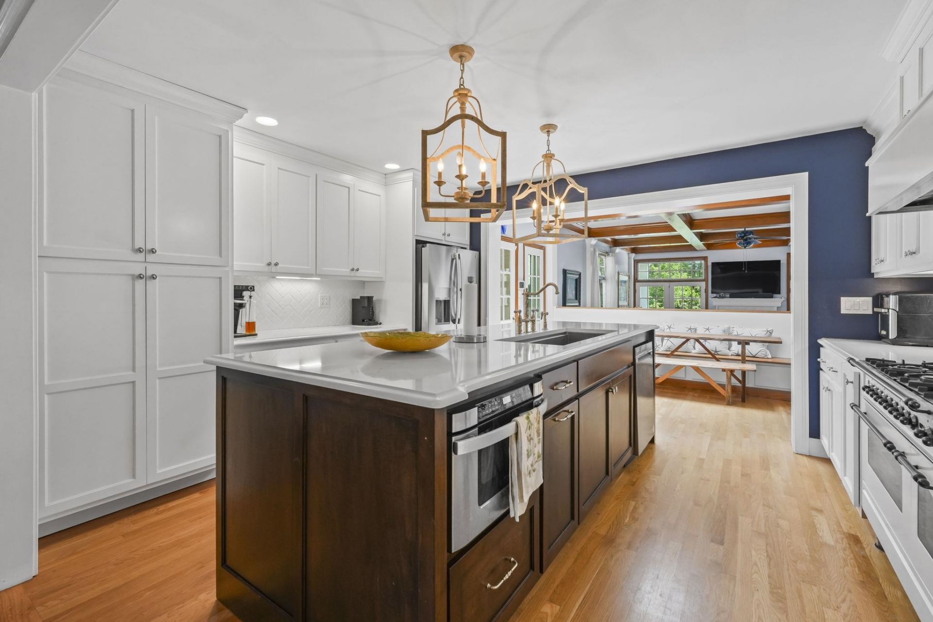 5622 Main St.  Photo 18