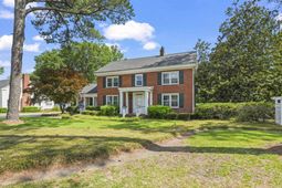 5622 Main St.  photo 4