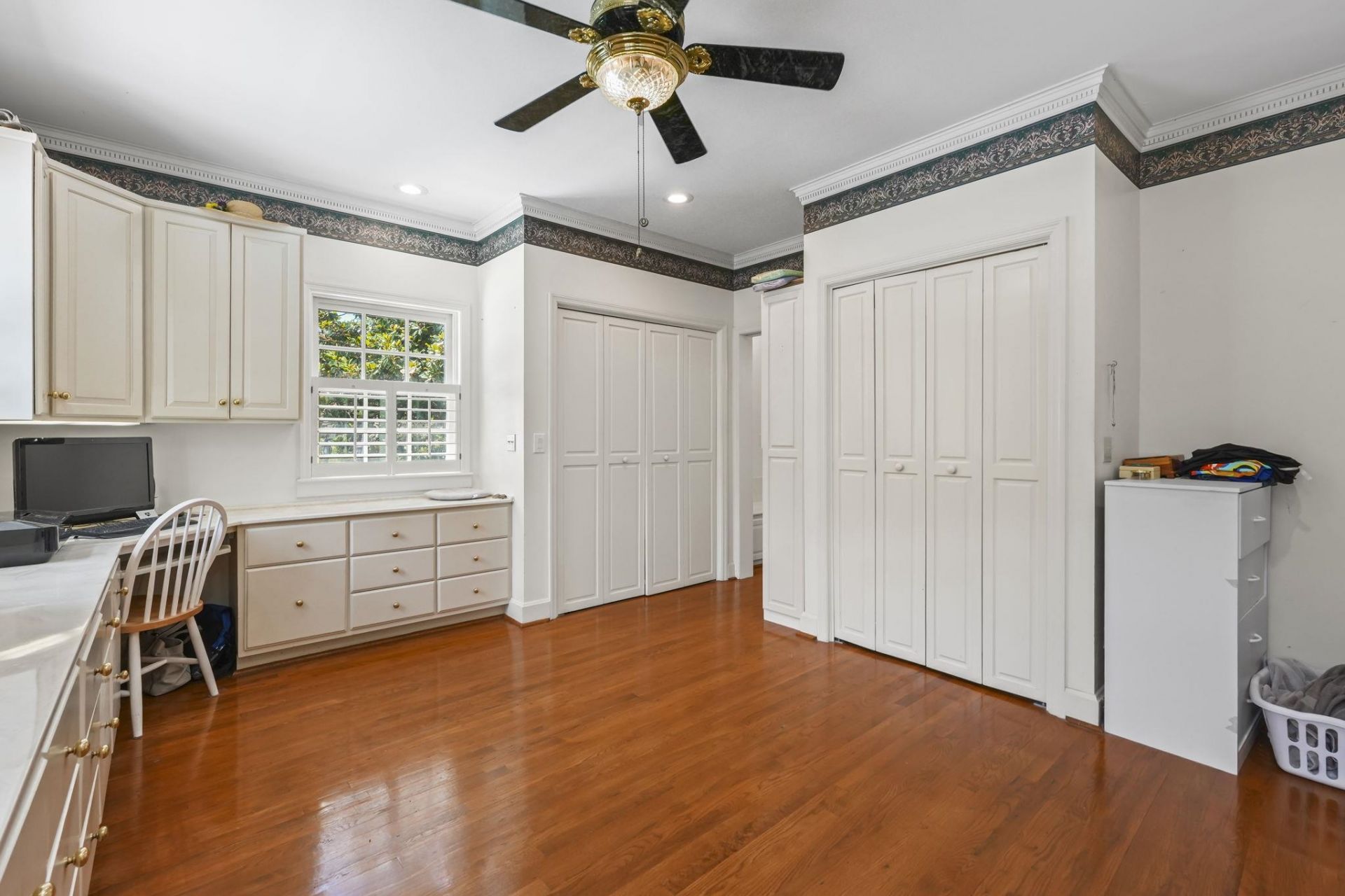 5622 Main St.  Photo 31