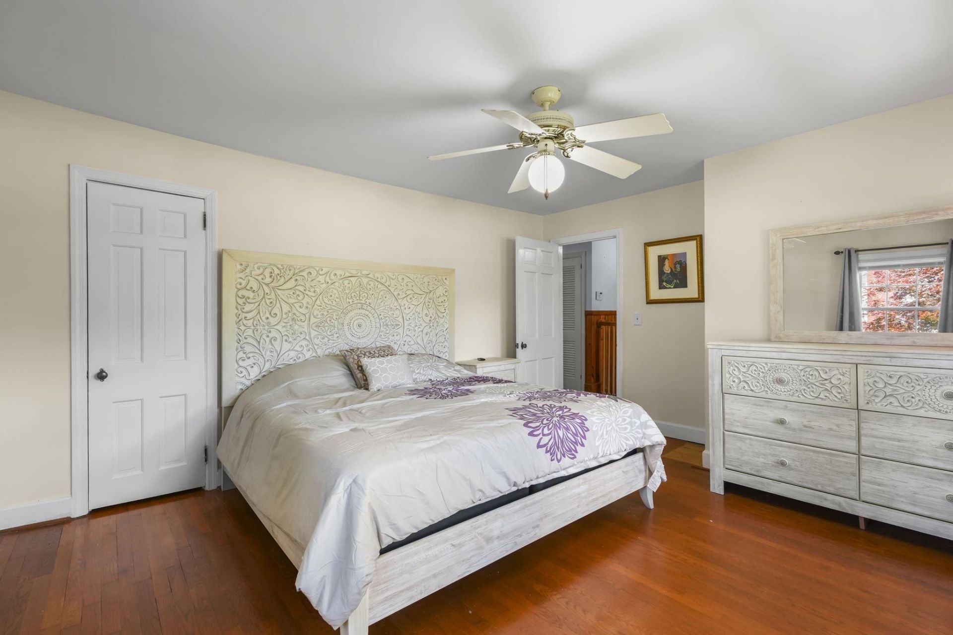 5622 Main St.  Photo 39