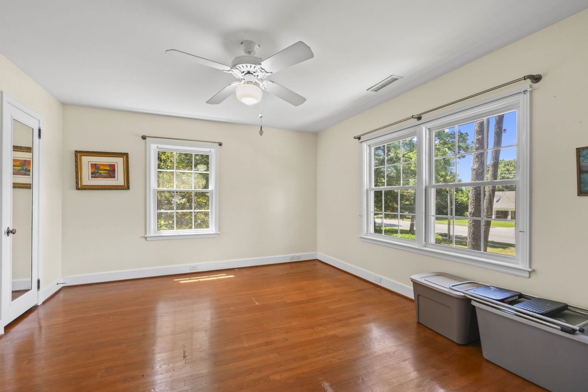 5622 Main St.  Photo 42