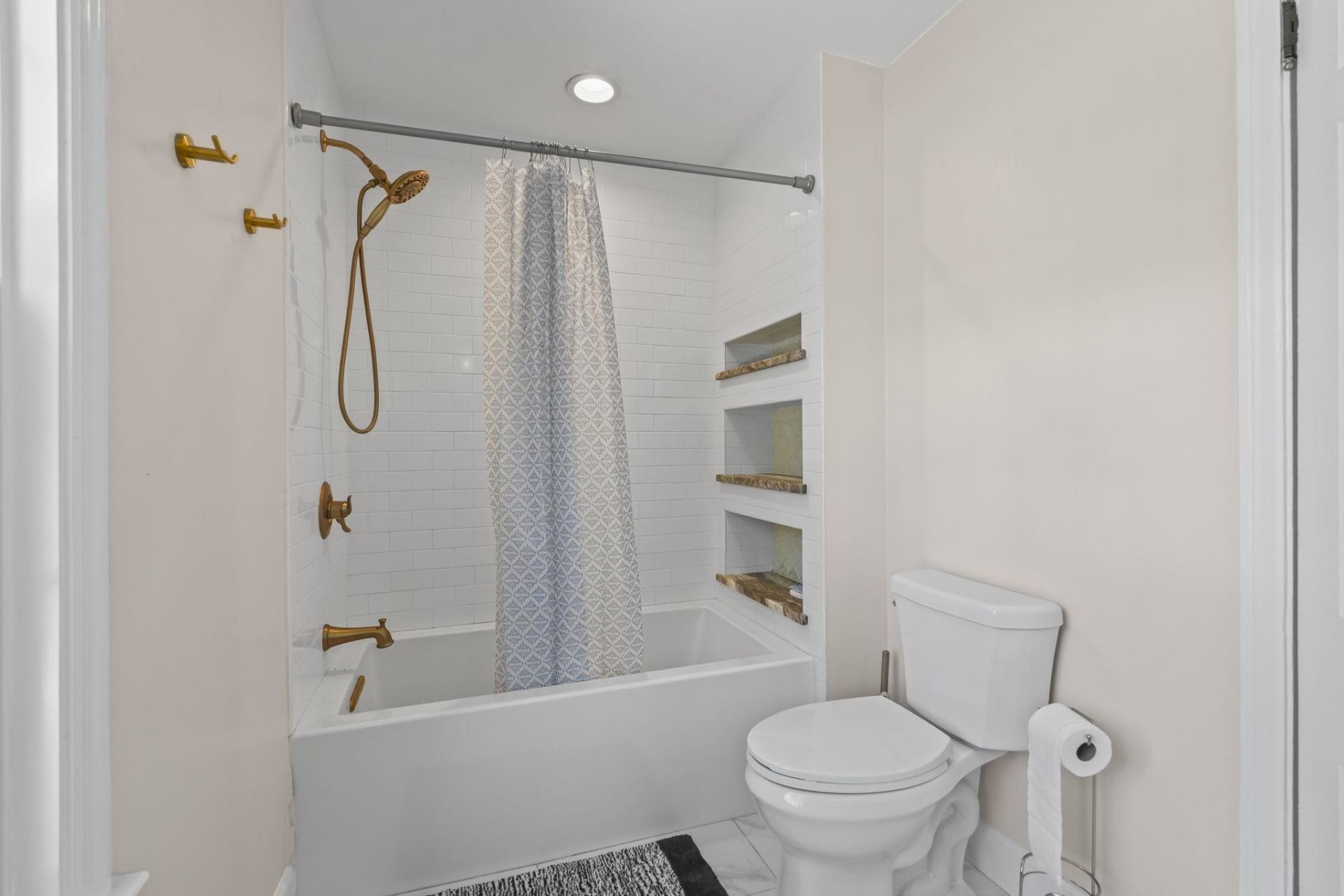 5622 Main St.  Photo 50