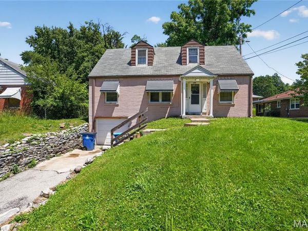 109 Chambers Road , St Louis, MO 63137