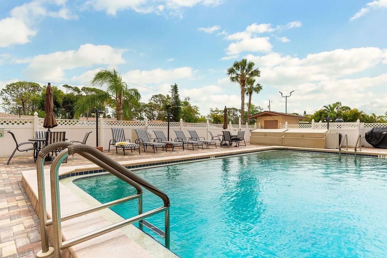 2901 26th Street W, Unit 309, Bradenton, FL 34205 Photo