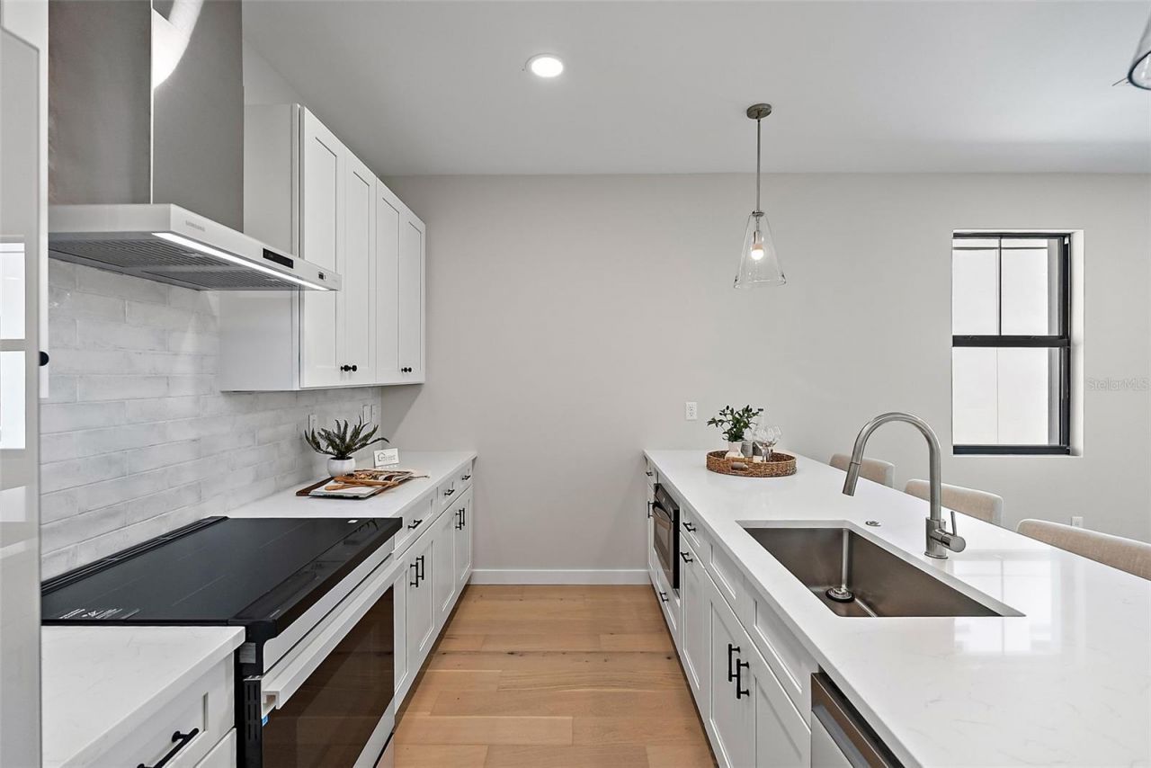 423 11th Avenue S, Saint Petersburg, FL 33701 Photo