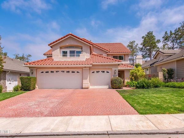 5377 Evanwood Avenue , Oak Park, CA 91377
