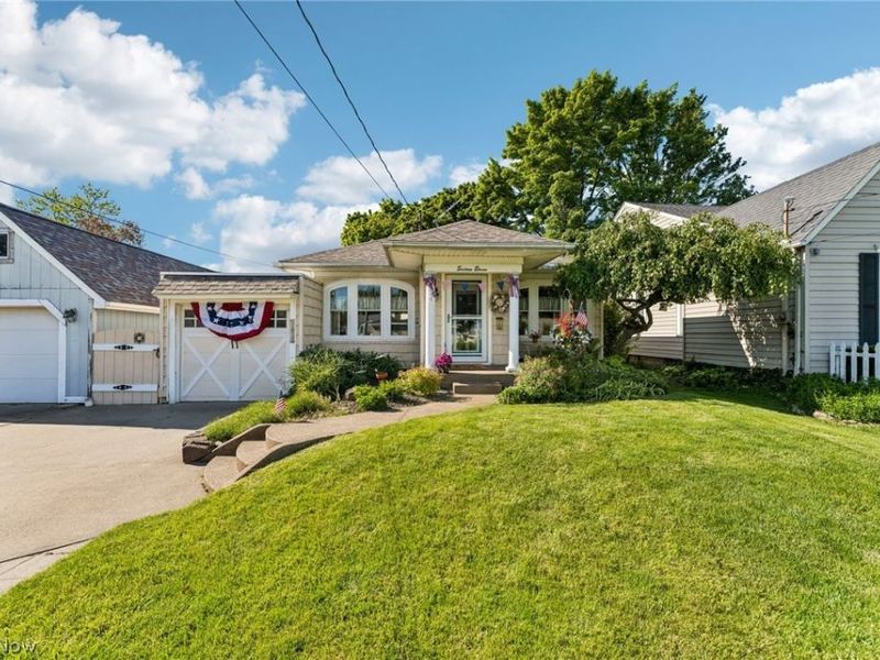 1611 E Erie Avenue, Lorain, OH 44052 Photo 2
