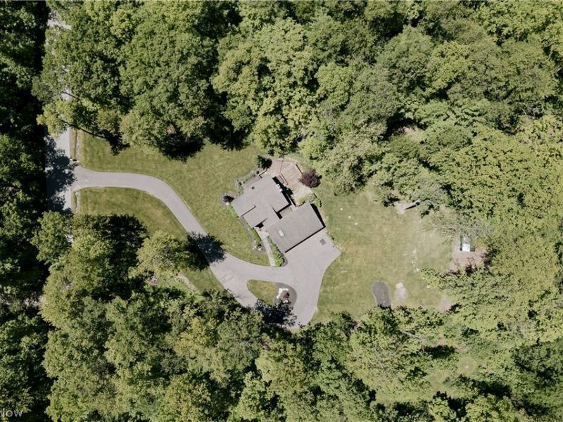 17138 Wood Acre Trail , Chagrin Falls, OH 44023 Photo 3