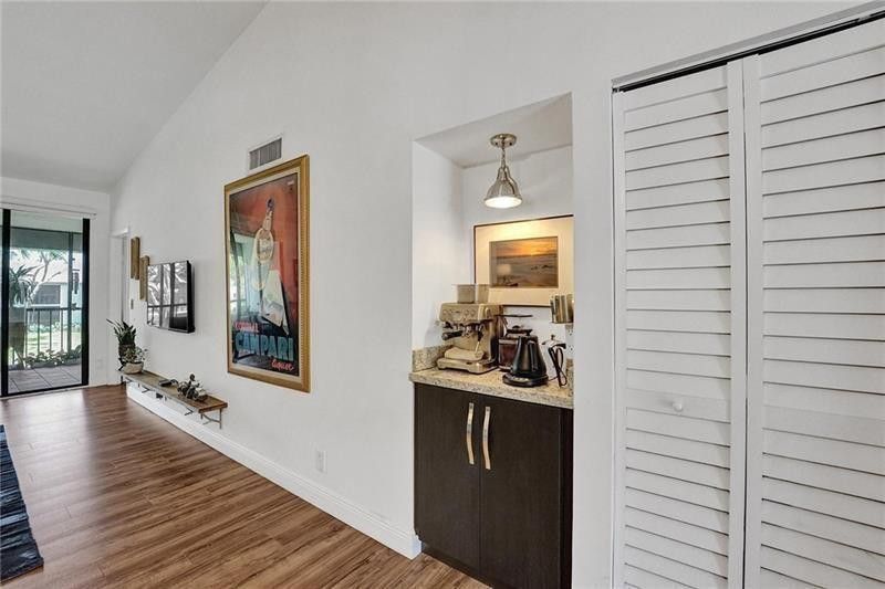 7533 Glendevon Lane, Unit 907, Delray Beach, FL 33446 Photo