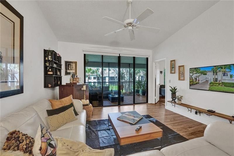 7533 Glendevon Lane, Unit 907, Delray Beach, FL 33446 Photo