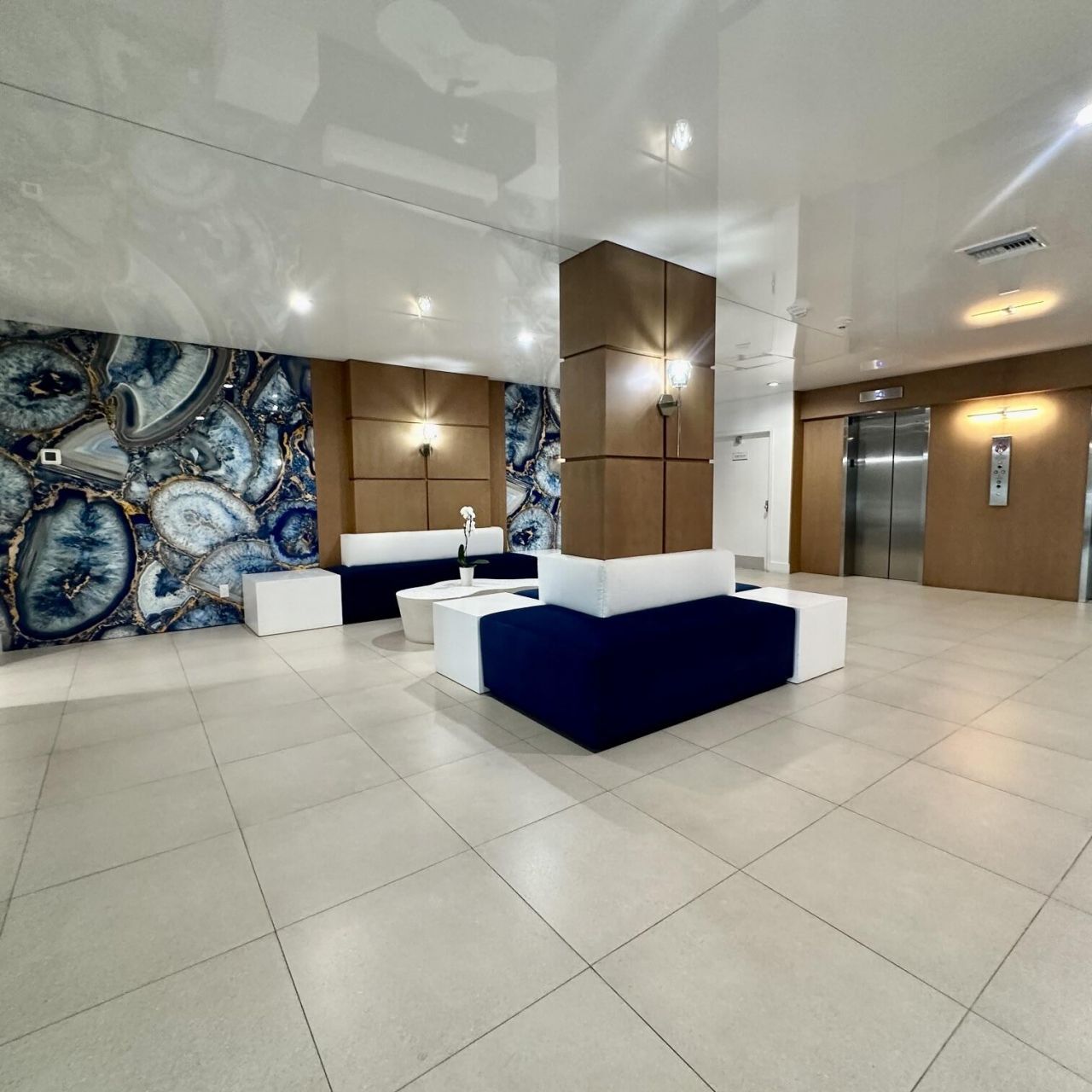 1800 N Andrews Avenue, Unit 2a, Fort Lauderdale, FL 33311 Photo