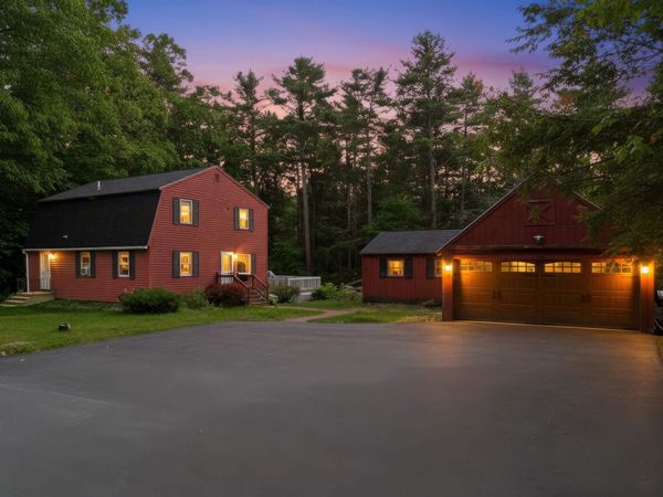 266 Main Street, Sandown, NH 03873