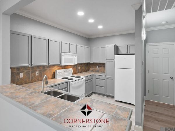 4625 Burbank Dr, Unit #607, Baton Rouge, LA 70820