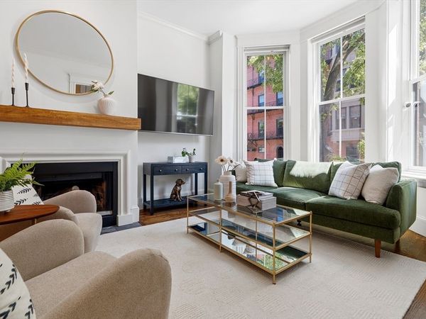 156 Worcester St, Unit 4, Boston, MA 02118