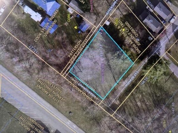 10 S Monroe Street , Mount Vernon, OH 43050