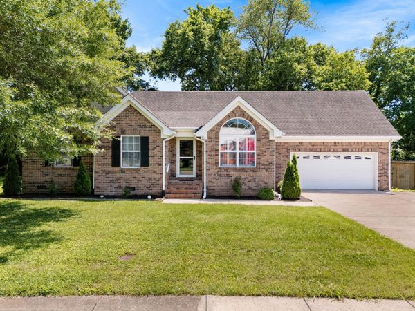 367 Meigs Dr, Murfreesboro, TN 37128