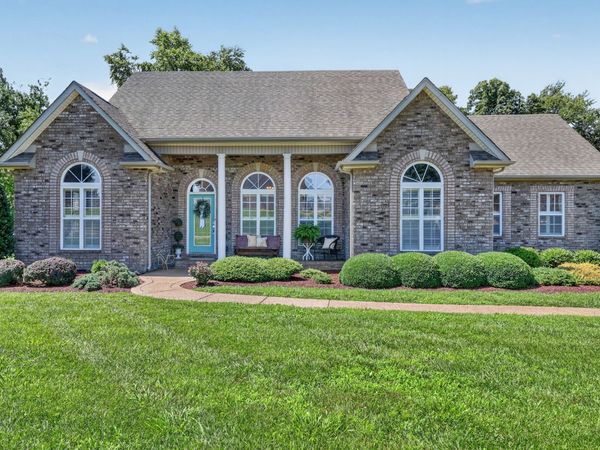 110 Bloomsbury Dr, Portland, TN 37148