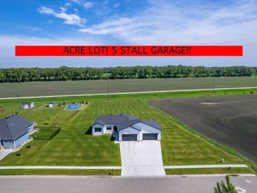 1426 SUMMERWOOD Trail W, Dilworth, MN 56529