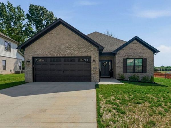 3488 Southall Boulevard , Bowling Green, KY 42101
