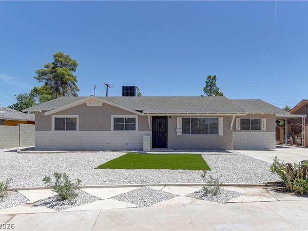 3056 Greenbriar Drive , Las Vegas, NV 89121