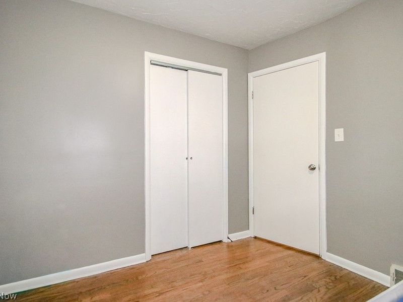 26200 Parklane Drive , Euclid, OH 44132 Photo 24