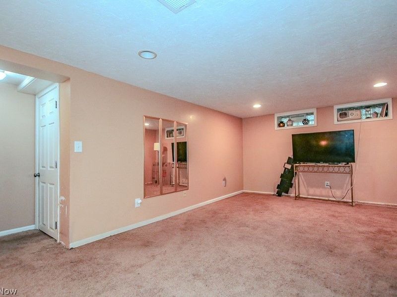 26200 Parklane Drive , Euclid, OH 44132 Photo 30