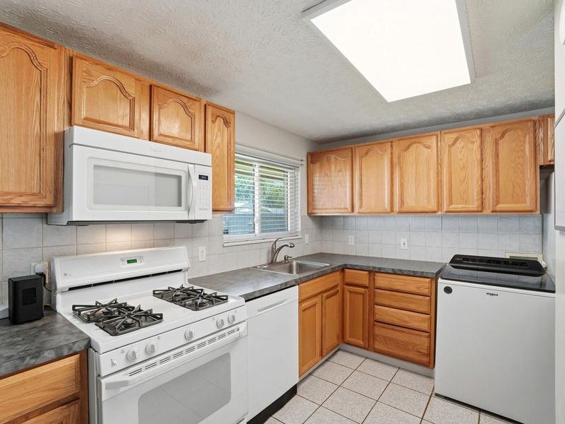 1404 Rosehill Road, Reynoldsburg, OH 43068 Photo 20