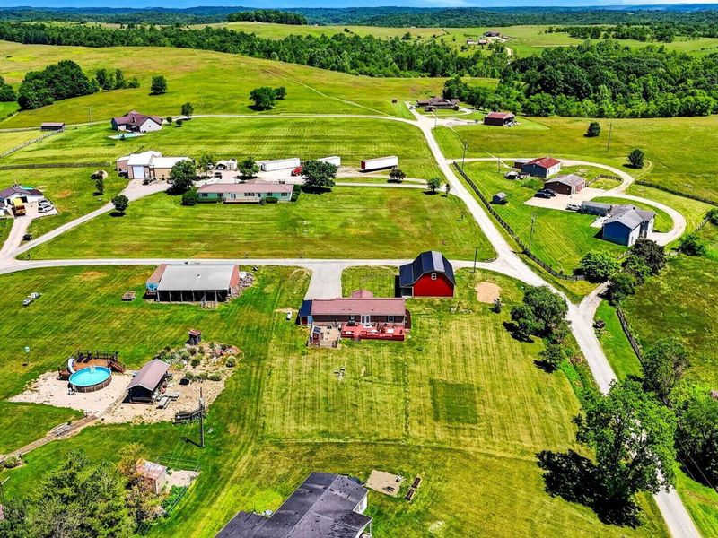 31699 Circle Drive , McArthur, OH 45651 Photo 6