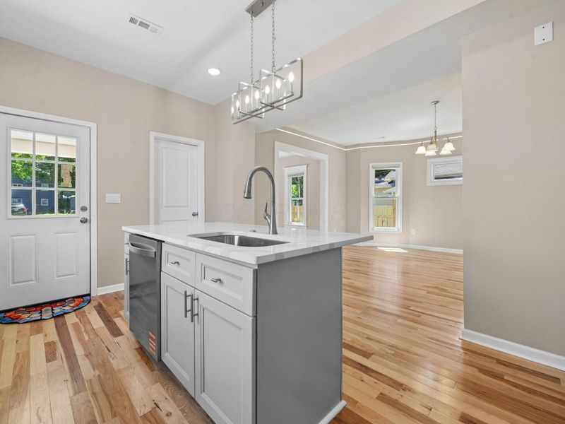 114 S Walnut Street , Marysville, OH 43040 Photo 12
