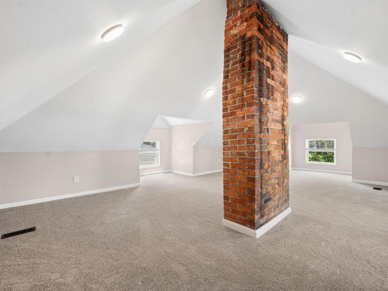 114 S Walnut Street , Marysville, OH 43040 Photo 29