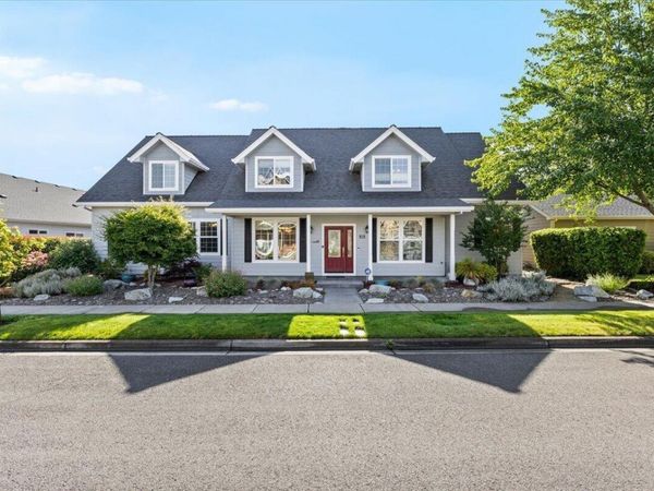 928 Buck Point Street, Central Point, OR 97502