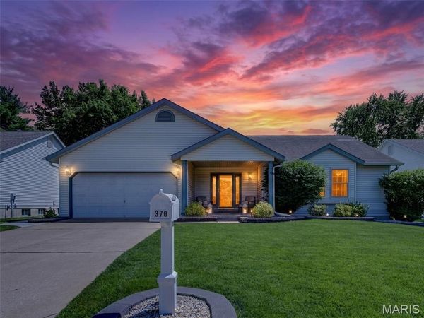 370 Misty Valley Drive, St Peters, MO 63376
