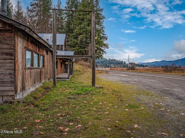 22090 S Hwy 3 , Cataldo, ID 83810
