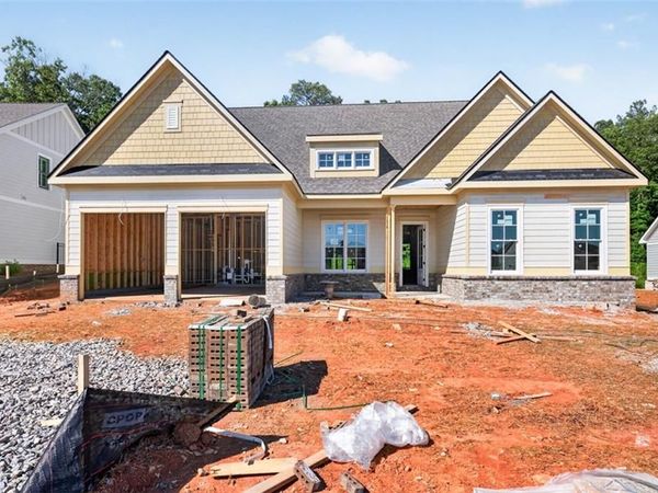 371 Lake Vista Drive , Statham, GA 30666