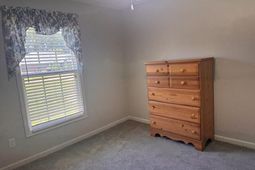 1032 Longleaf Drive photo 4