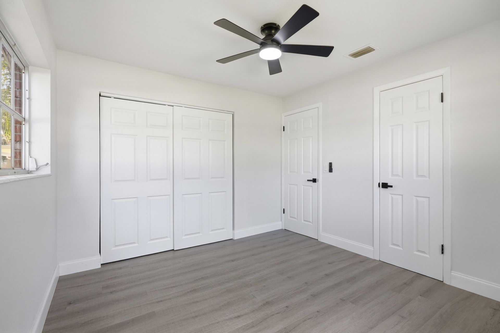 2726 6th Place, Vero Beach, FL 32968 Photo