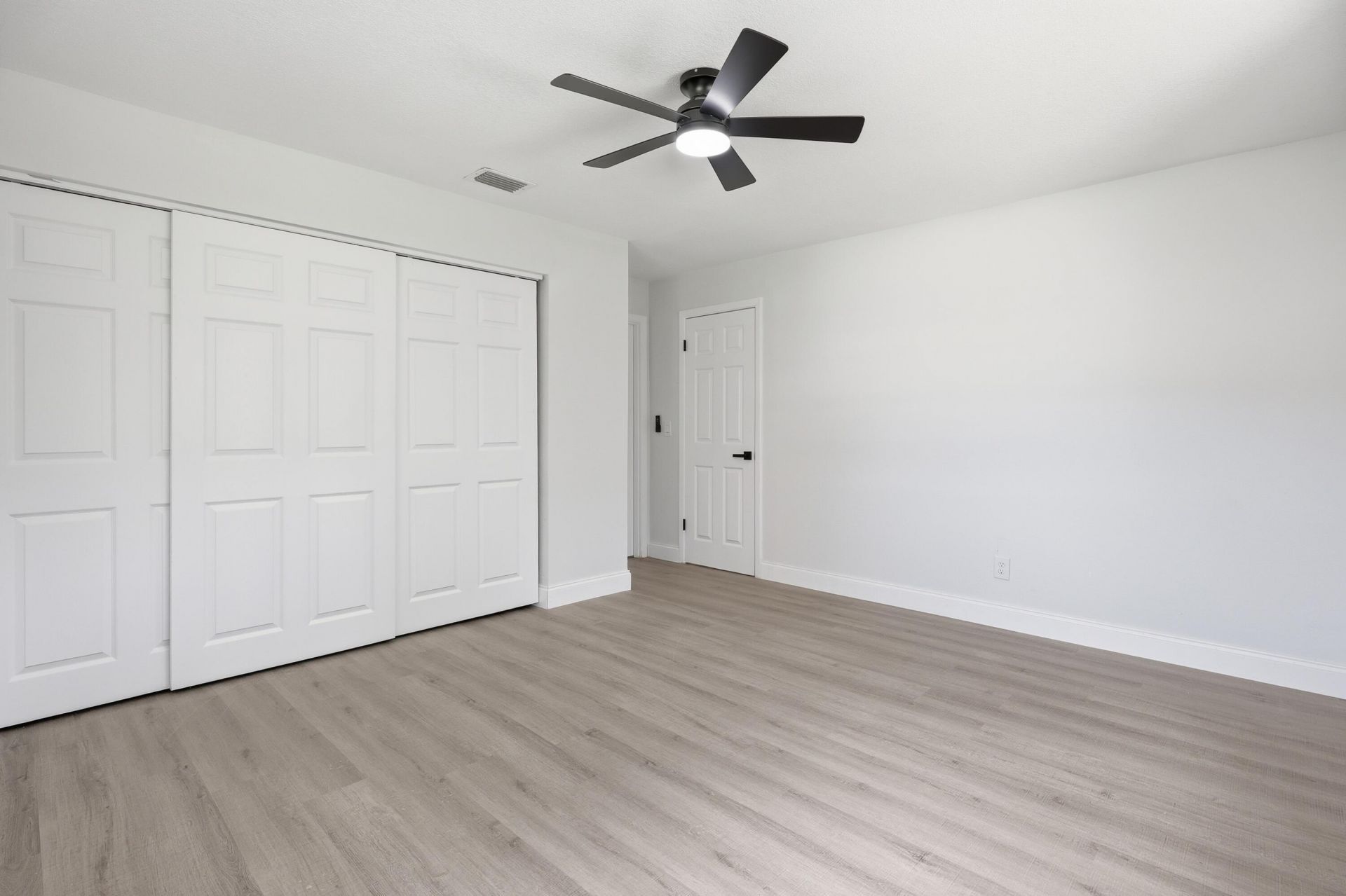 2726 6th Place, Vero Beach, FL 32968 Photo