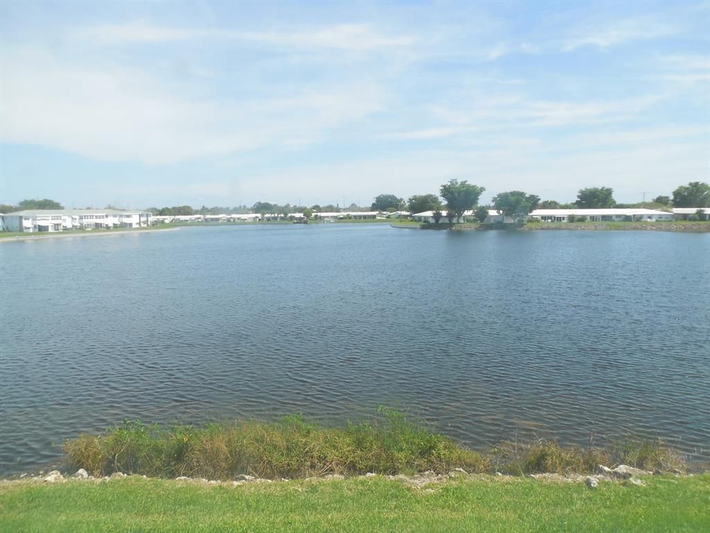 1116 Lake Terrace, Unit 214, Boynton Beach, FL 33426 Photo