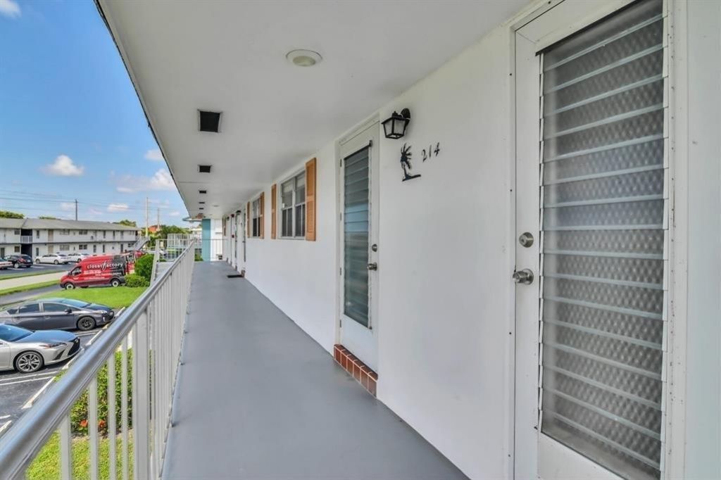 1116 Lake Terrace, Unit 214, Boynton Beach, FL 33426 Photo