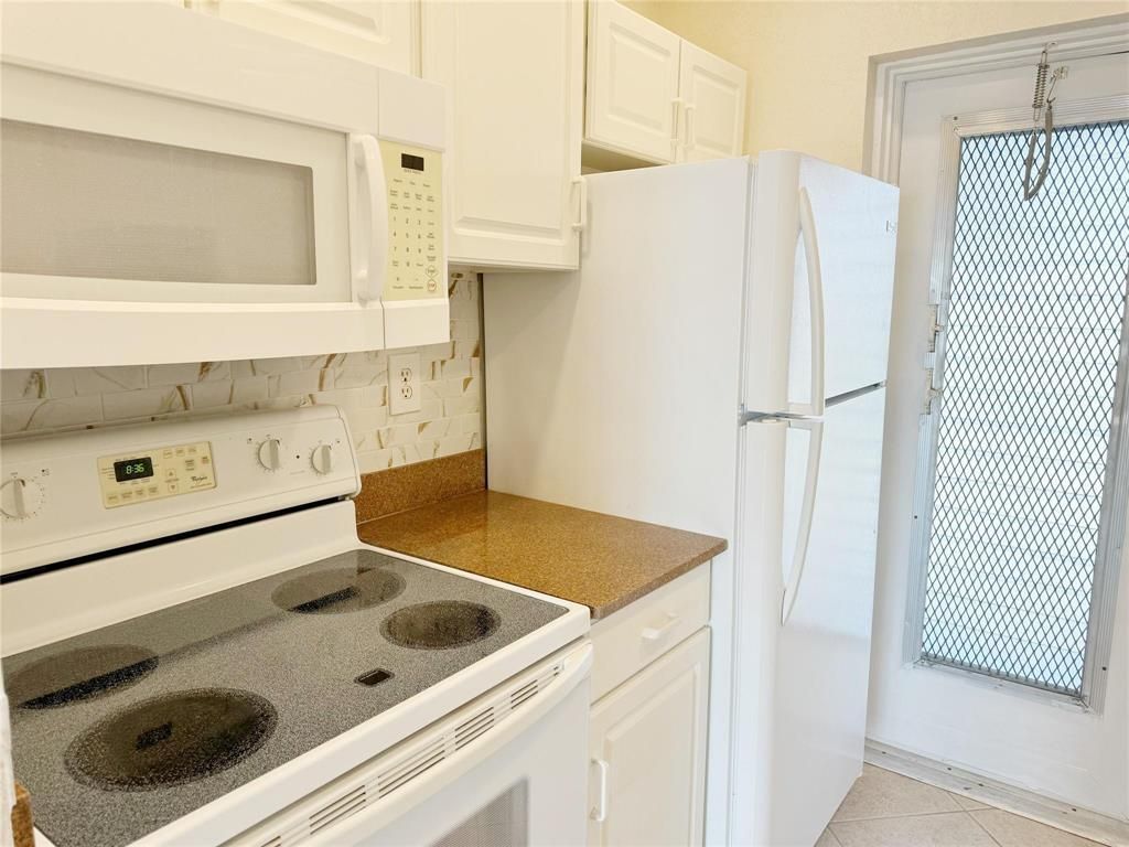 1116 Lake Terrace, Unit 214, Boynton Beach, FL 33426 Photo