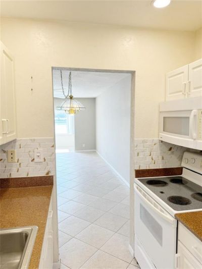 1116 Lake Terrace, Unit 214, Boynton Beach, FL 33426 Photo