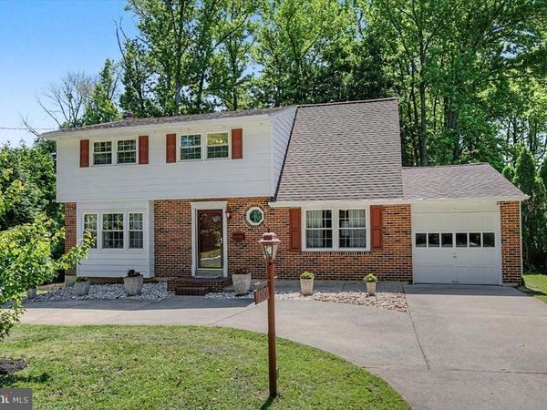 1300 GREENHILL AVENUE, WILMINGTON, DE 19809