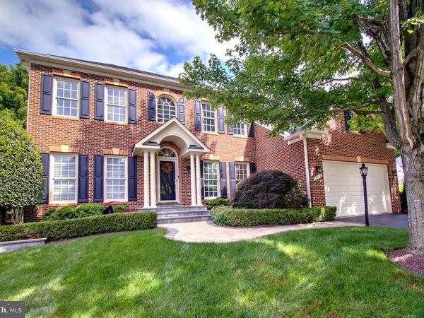 47276 OX BOW CIRCLE, STERLING, VA 20165