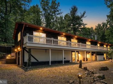 795 CHEROKEE DRIVE, AUBURN, PA 17922