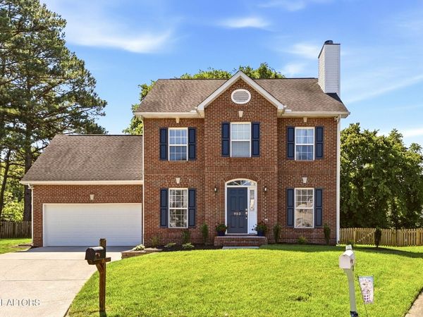 952 Station View Rd, Knoxville, TN 37919