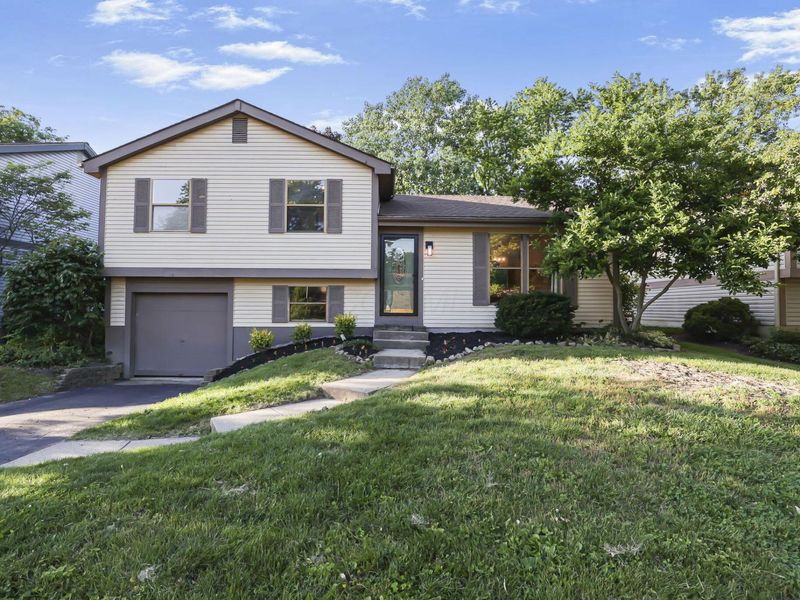 2950 Charmwood Court, Dublin, OH 43017 Photo 3