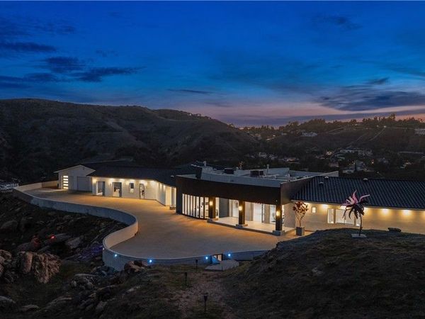 109 Buckskin Road, Bell Canyon, CA 91307