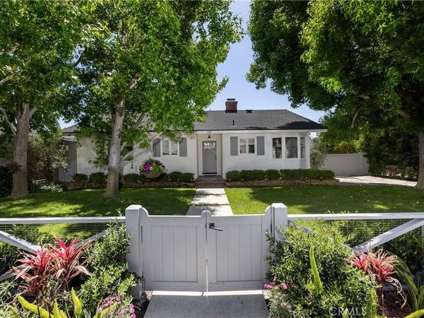 415 Walnut, Costa Mesa, CA 92627