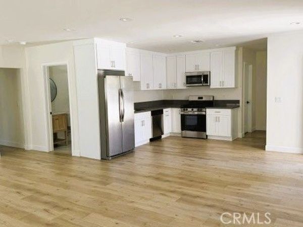 6849 N De Celis Place, Van Nuys, CA 91406