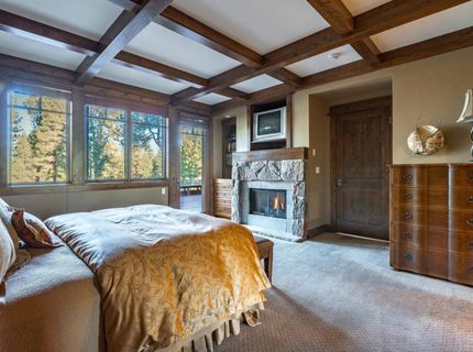 12498 Villa Court, Unit #11, Truckee, CA 96161 Photo